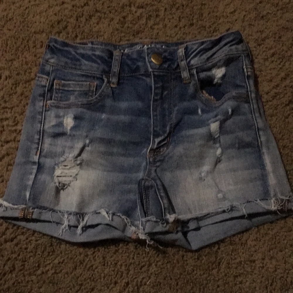 American Eagle Super Stretch Hi-Rise Shortie distressed jean shorts Sz 2